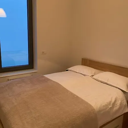 Apartman *